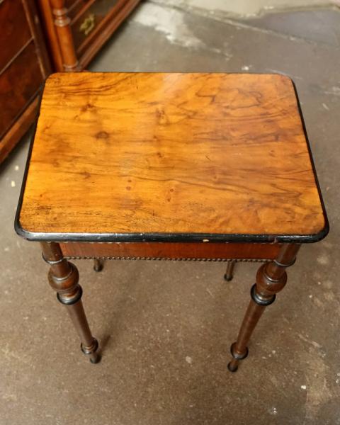 Stodola.cz - Sewing table