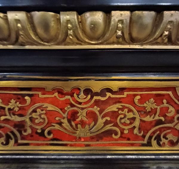 Stodola.cz - Skříňka Boulle